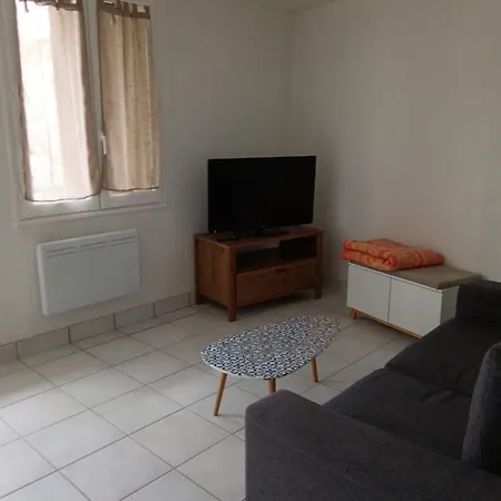 Le Charme De L Ancien Avec Deux * Орийак